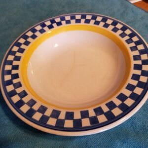 Tre Ci bowl 8 1/2 inch (approx) handpainted made in italy signed piece rare find